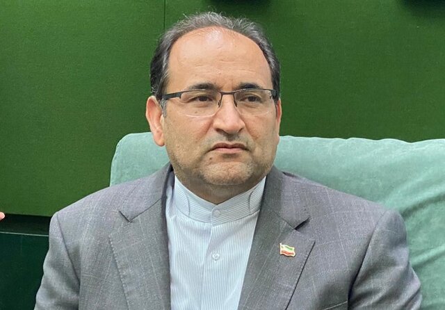 سوال رحیمی جهان آبادی از ۴ وزیر درباره مسمومیت دانش‌آموزان قمی