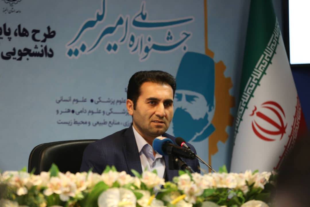 فیروزی :طرح‌های دانشجویی به سمت رفع نیازهای بخش خصوصی هدایت شود