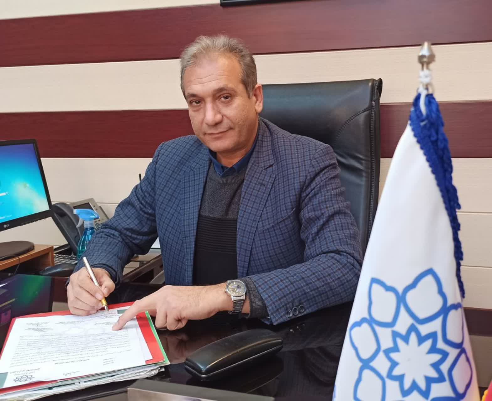 پرداخت تمامی حقوق و مزایای کارکنان شهرداری محمدشهر