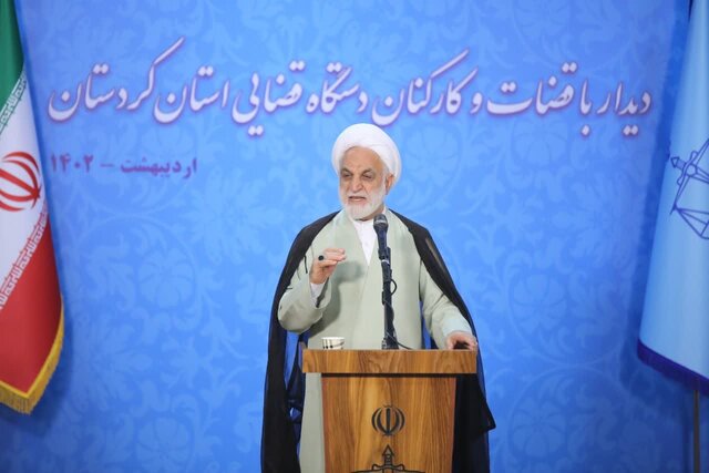از ظرفیت‌های مردمی در جهت صلح و سازش بهره ببرید
