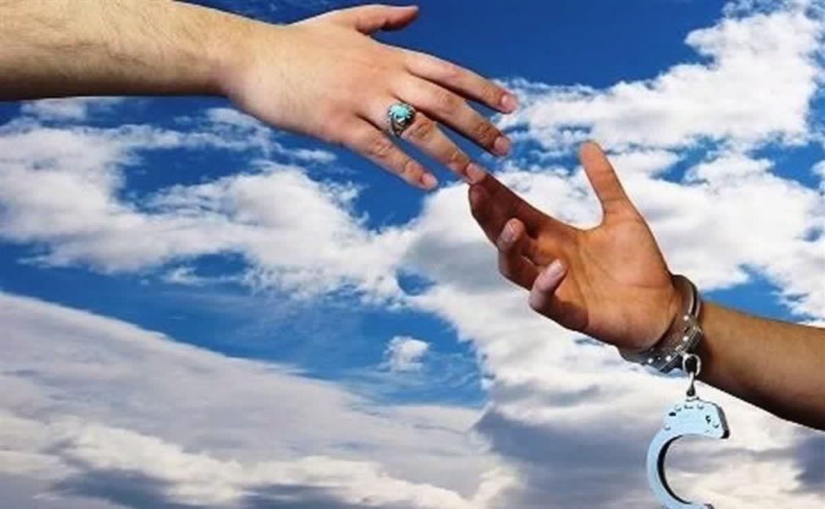 آزادی ۸ زندانی نیازمند غیر بزهکار با همکاری کمیته امداد امام(ره)و خیرین