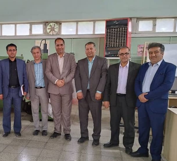 از مربیان مراکز آموزش فنی و حرفه ای البرز در هفته معلم تقدیر شد