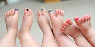 اهدای مسکن و زمین به خانواده چندقلوها