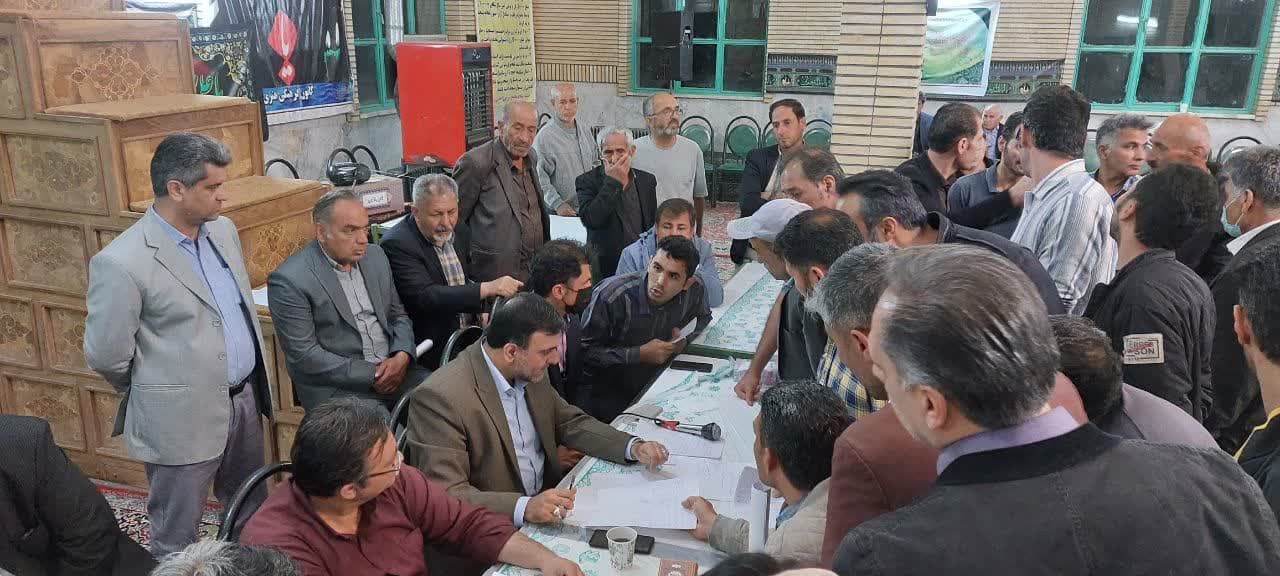 میز خدمت در روستای آتشگاه برگزار شد