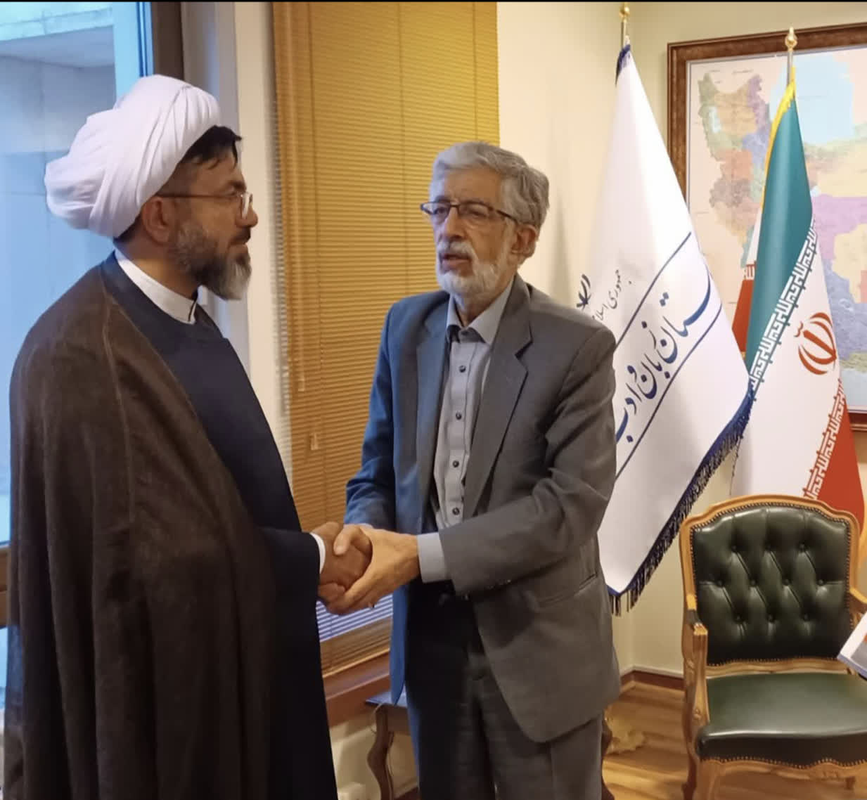 علیرضا سعیدی؛پاکسازی نمادهای غربی از تابلوهای شهری اولویت باشد