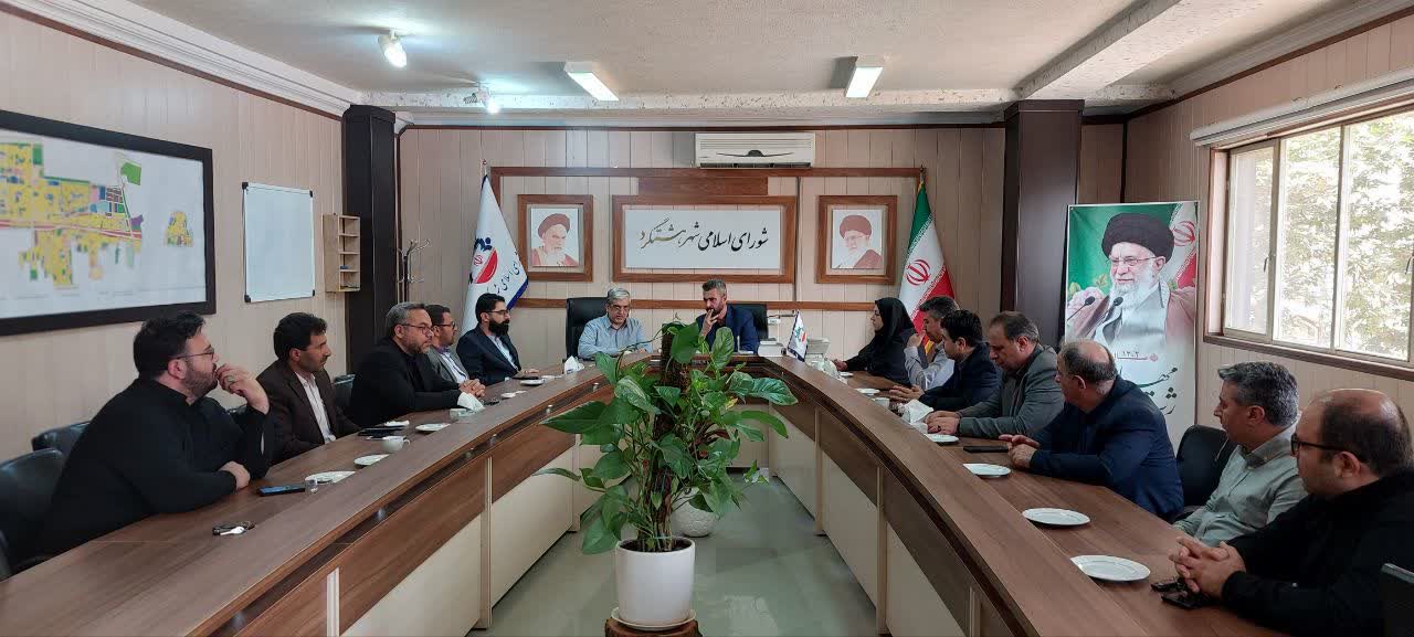 شهردار و معاونین  با هیئت رئیسه جدید شورای اسلامی شهر هشتگرد دیدار کردند