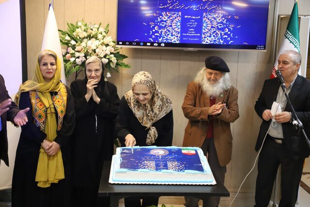 هنرمندان قدیمی گردهم آمدند