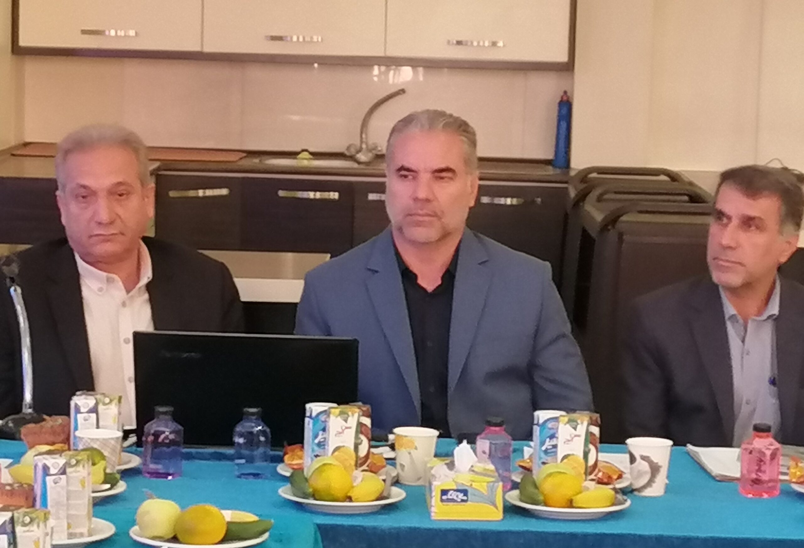 جلسه شورای اداری شهرستان به میزبانی محمدشهر برگزار شد