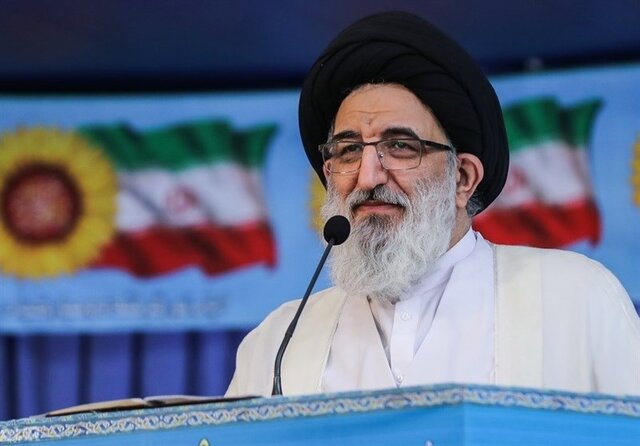 امام جمعه کرج:میدان غزه و اسرائیل میدان حق و باطل است