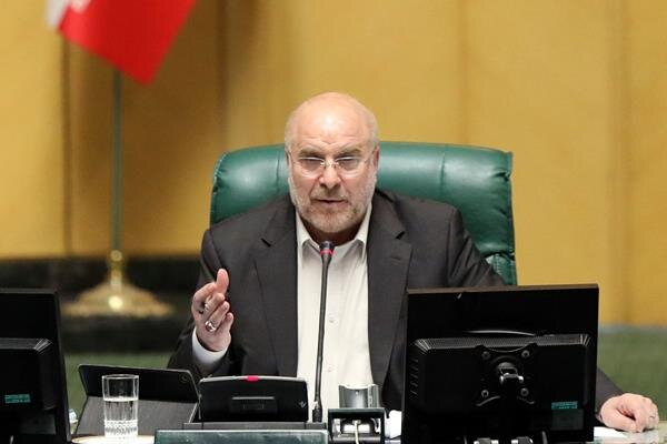 قالیباف: پاسگاه‌های مرزی باید تجهیز شوند