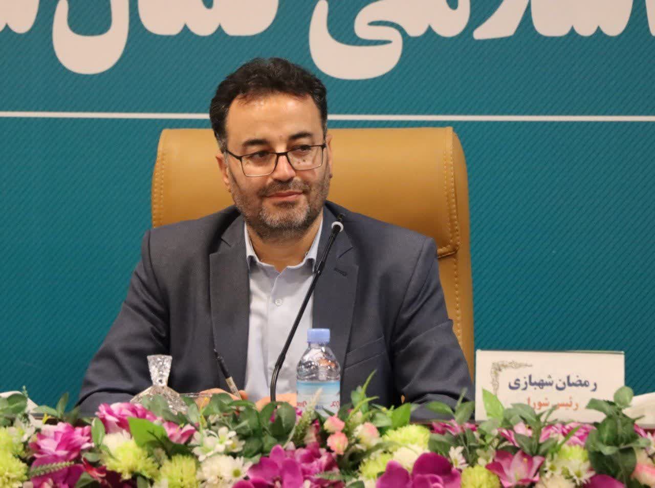ریس شورای اسلامی کمالشهر:تمام قد پای مشکلات شهر و رفع آن ایستاده ایم.
