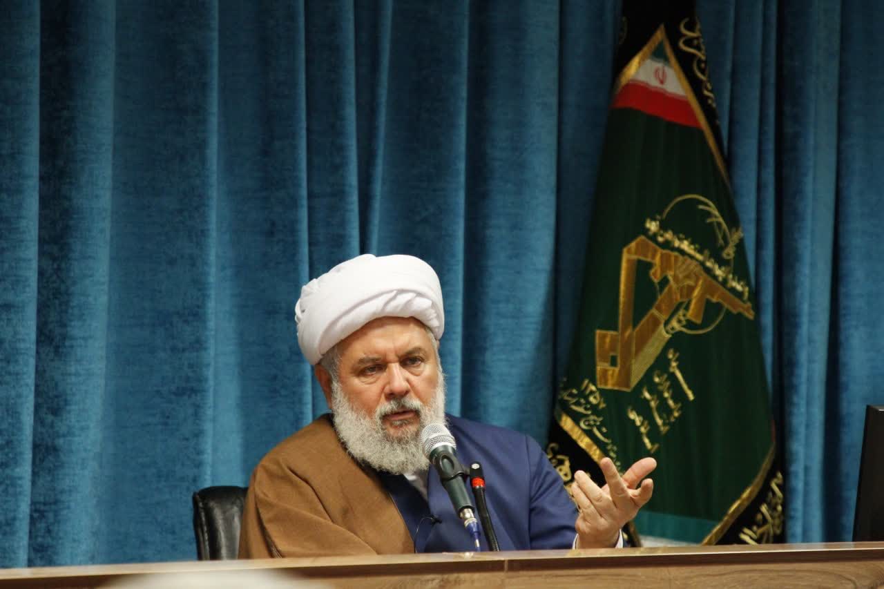 مسئول نمایندگی ولی فقیه در سپاه استان البرز:خواص علاوه بر حضور در انتخابات ، باید بستر ساز مشارکت حداکثری مردم شوند