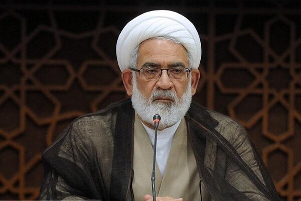 حجاب در ایران قانون است و همه باید از آن پیروی کنند