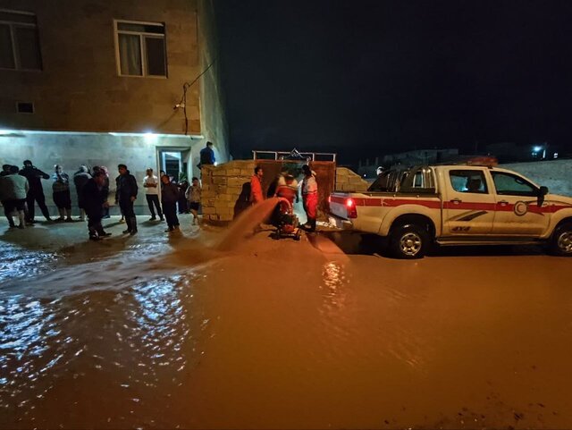امدادرسانی به بیش از ۳۳۰۰ تن در سیل و آبگرفتگی ۱۴ استان