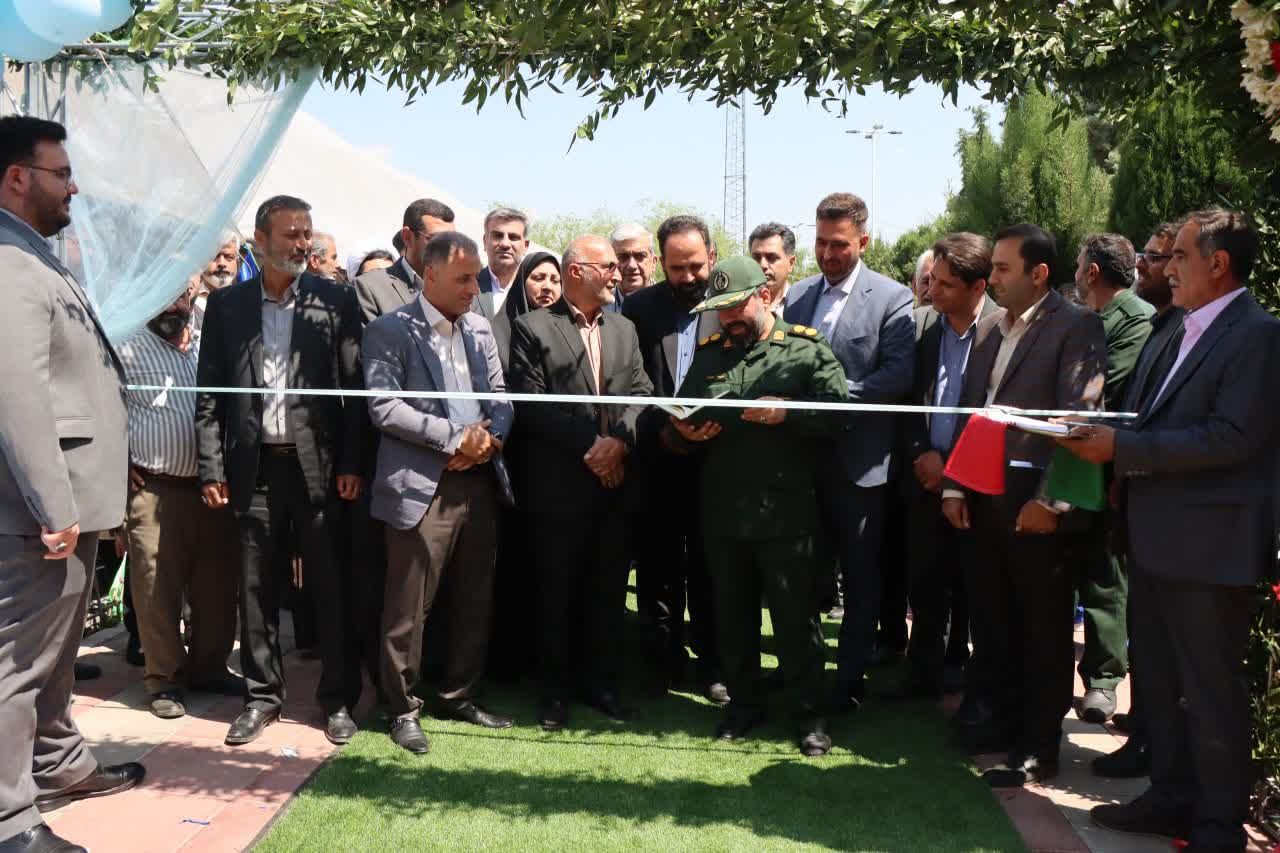 نهمین نمایشگاه گل و گیاهان باغبانی هشتگرد افتتاح شد