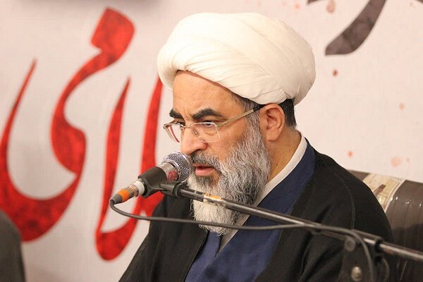 آیت الله فاضل لنکرانی:حضور در میدان انتخابات یک تکلیف است