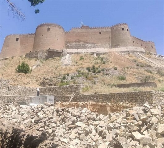 عطا حسن پور خبر داد:احیای دیوار ۱۰۰۰ ساله دوازده برجی خرم‌آباد