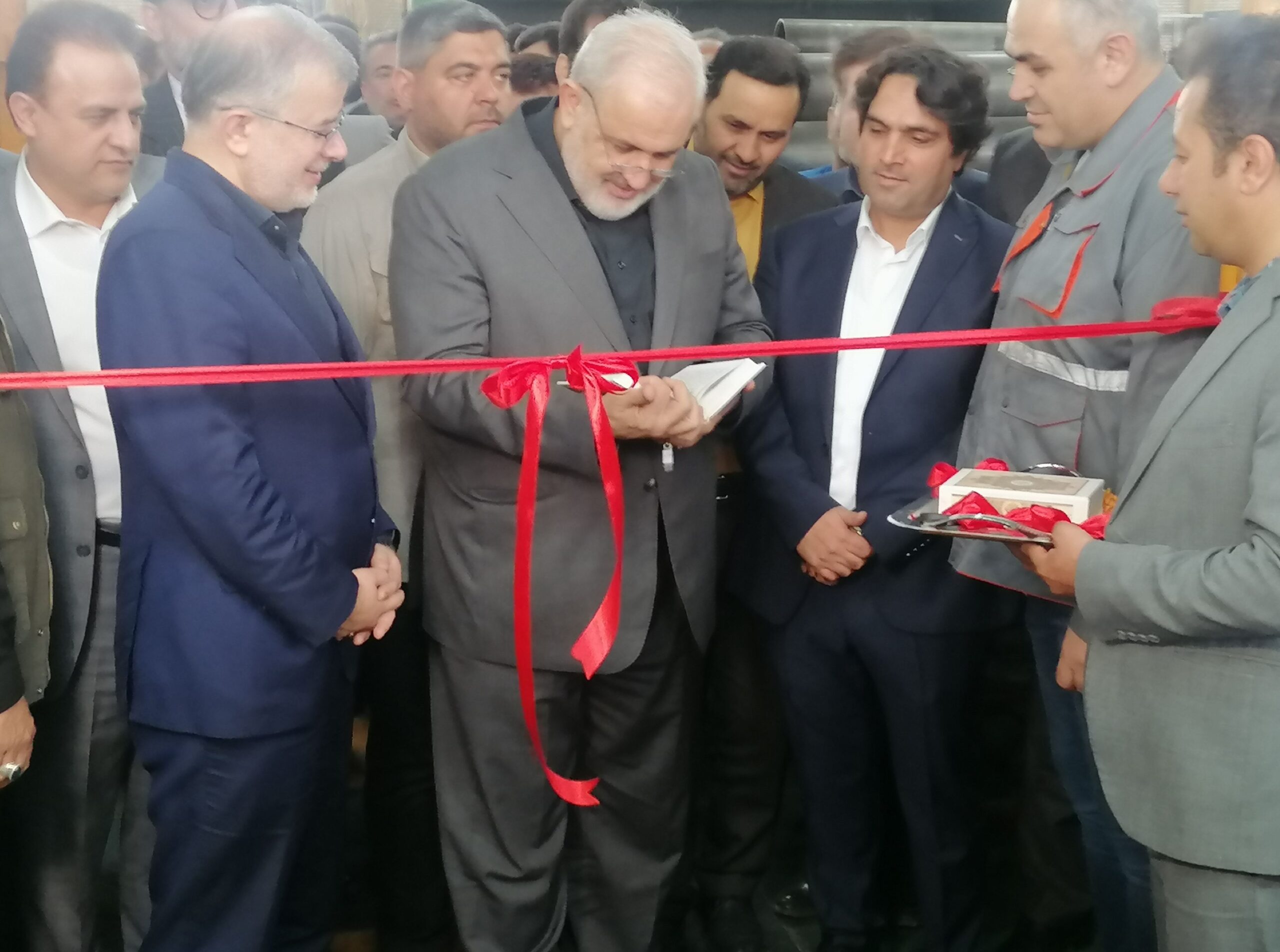 وزیرصمت : احیا وتوسعه صنایع راکد و نیمه فعال مهمترین اولویت است