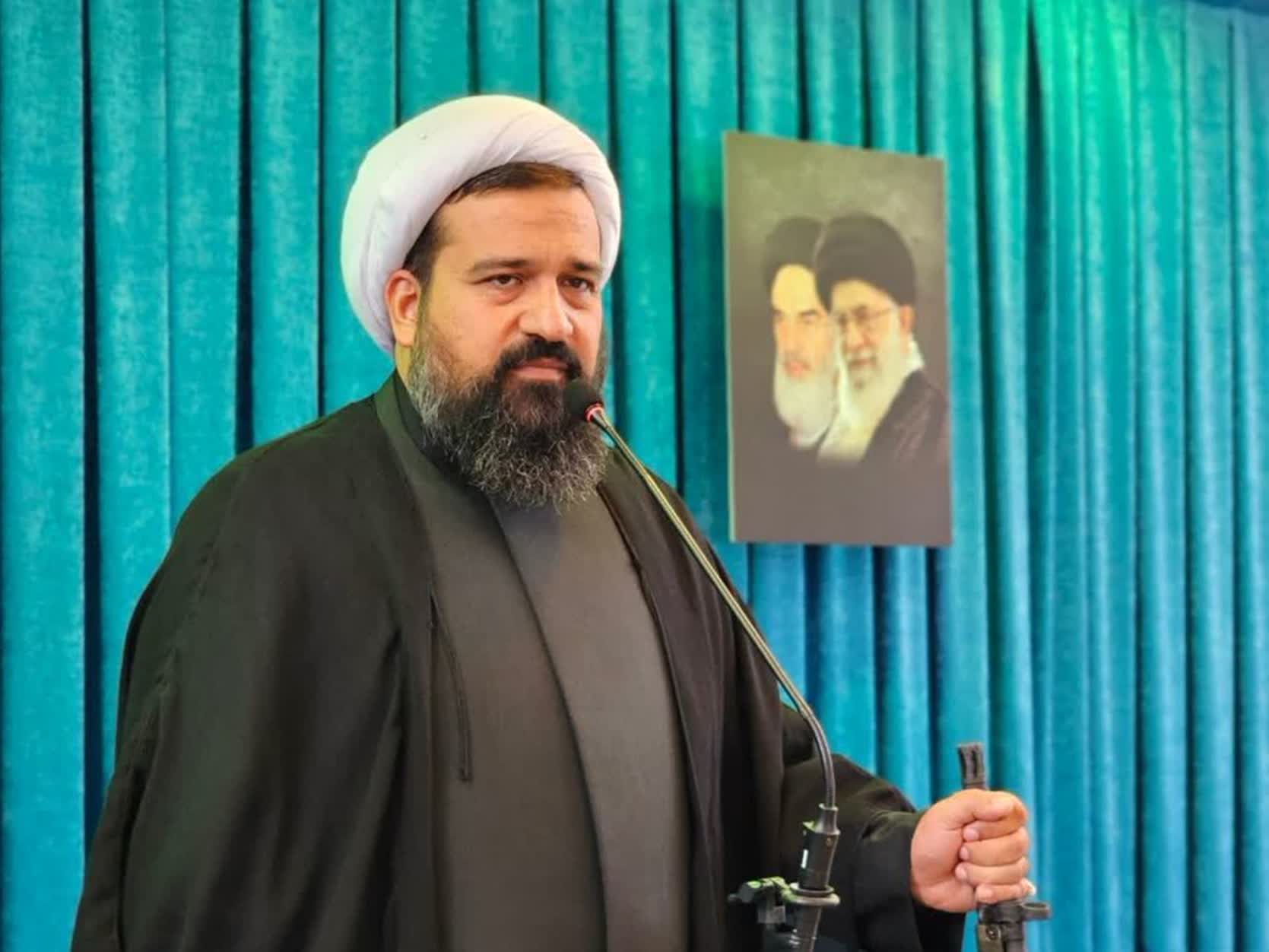 امام جمعه چهارباغ: مردم پای ولایت ایستادند، مسئولین به وعده‌ها عمل کنند