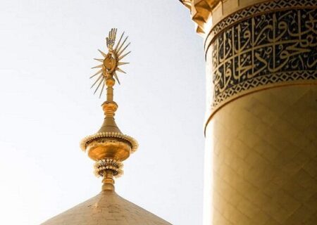 فغانی از ازل آورد مهرِ حیدر و آل