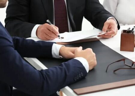 اجرای قانون الزام به ثبت رسمی معاملات برای «جمع‌آوری بساط دلالی»