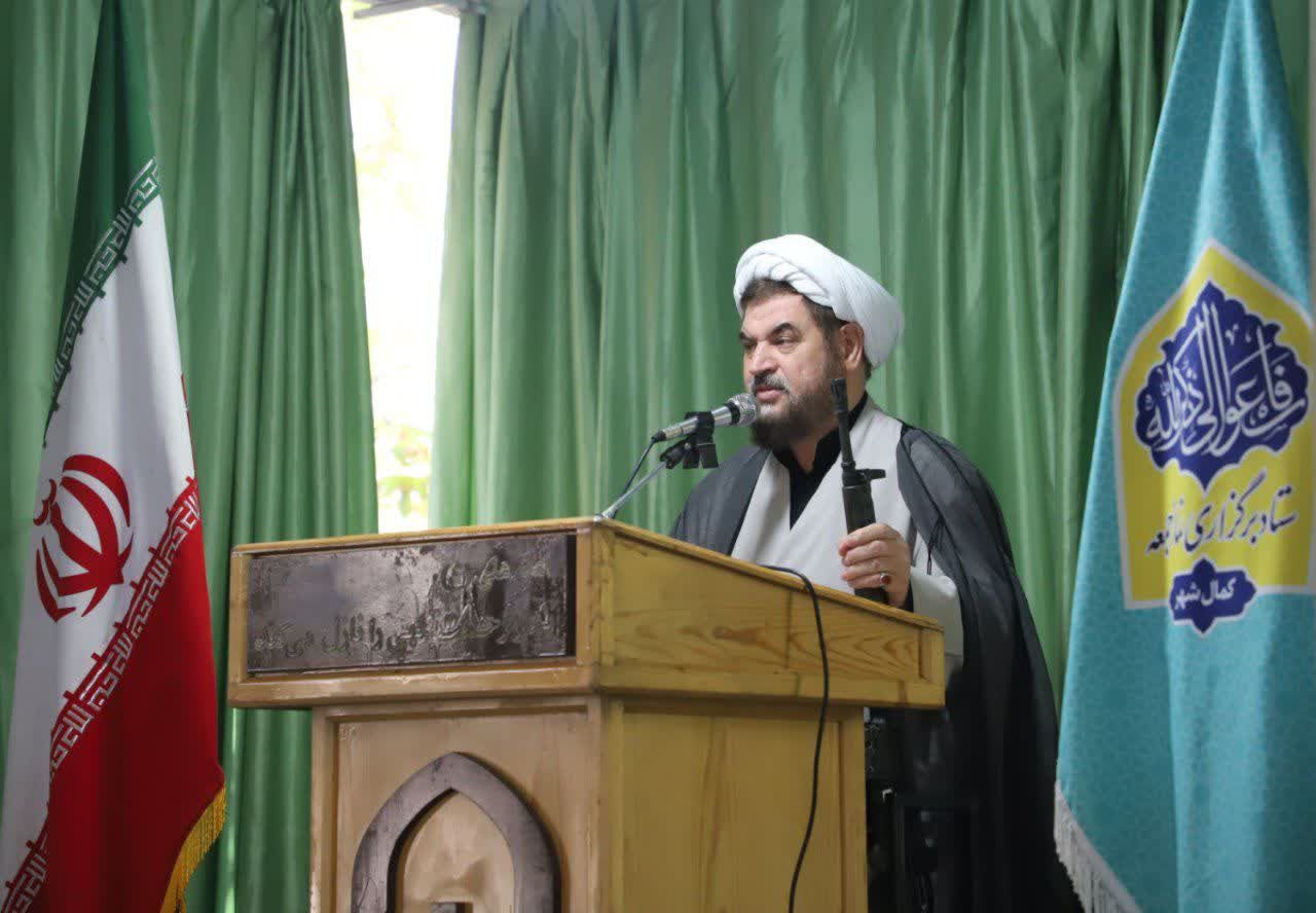 امام جمعه کمالشهر :نیروی انتظامی از ارکان نظام و حافظ امنیت کشوراست