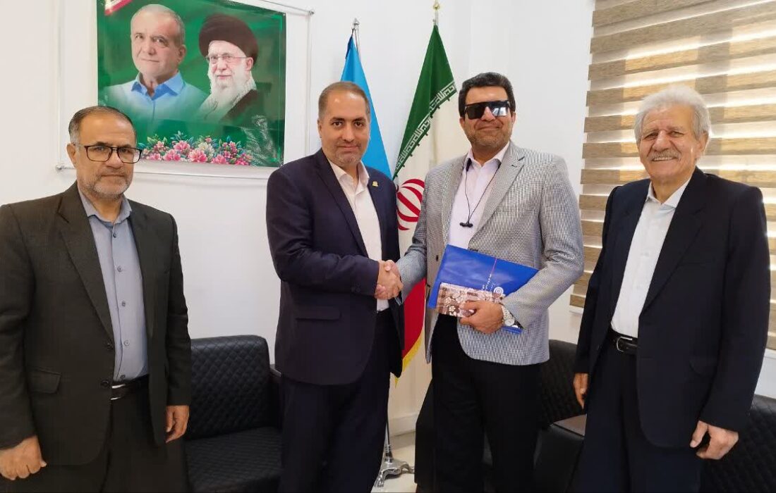 اولین نابینای مطلق البرزی موفق به اخذ مدرک فنی و حرفه‌ای شد