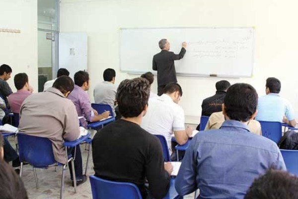 ایجاد مدرسه مجازی برای بزرگسالان