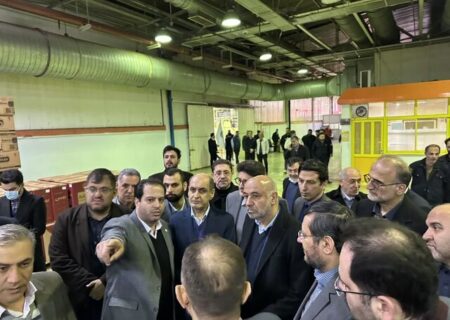 بازدید وزیر کار از مجتمع دخانیات گیلان