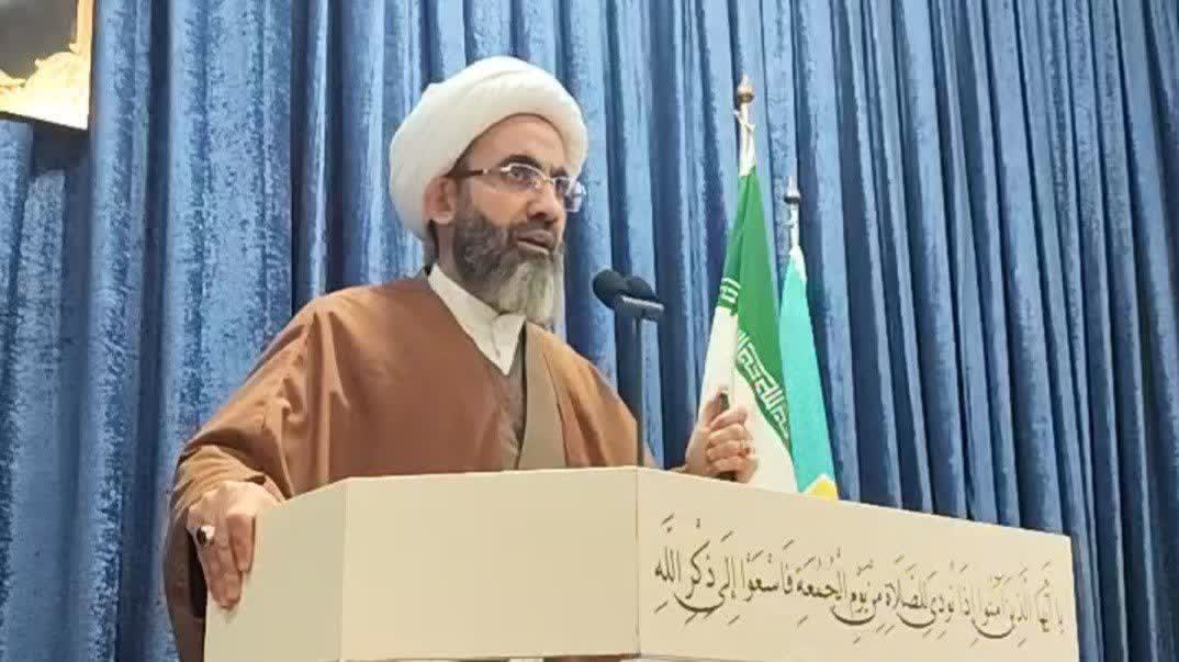 استقامت و ایستادگی انسانهای با ایمان، رمز پیروزی ملتها در برابر نظام سلطه است.
