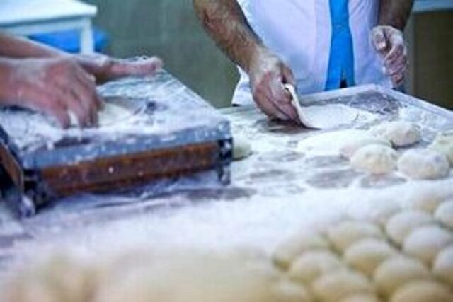 بررسی قیمت عرضه نان در استان تهران توسط تیم‌های بازرسی و برخورد با متخلفان