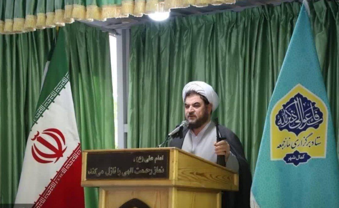 درمدیریت ها از افراد مومن، با تقوا وکار دان استفاده کنند نه افراد چاپلوس و فرصت طلب