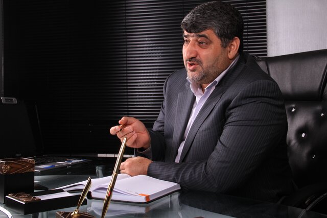 رسانه‌های دشمن مهره‌های اصلی جنگ نرم هستند