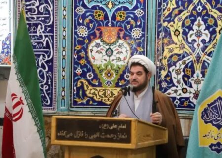 امام جمعه کمالشهر گفت : مذاکره از طرف آمریکا برای فریب افکار عمومی دنیاست