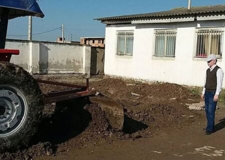 دانش آموزان مناطق محروم باید در اولویت مدرسه سازی باشند