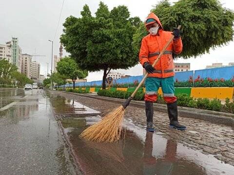 نصب چراغ‌های چشمک‌زن روی لباس پاکبانان