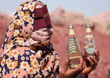 ما از این «خاکِ سرخ» روییدیم