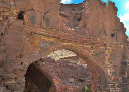 رباط؛ نگینی خاموش در دل کوه‌های هزار مسجد