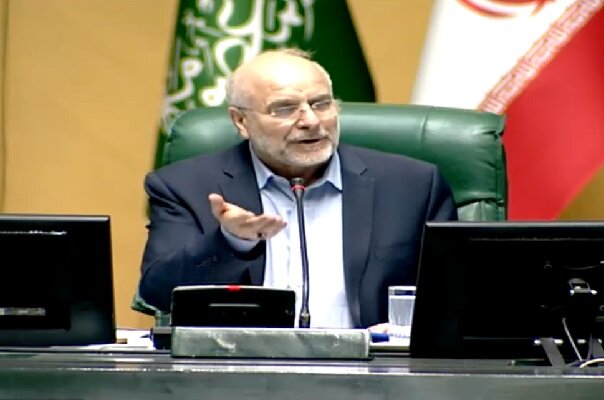 قالیباف: طرح مربوط به وضع فوقالعاده خاص برای شهرداریها اشکال و ابهام دارد