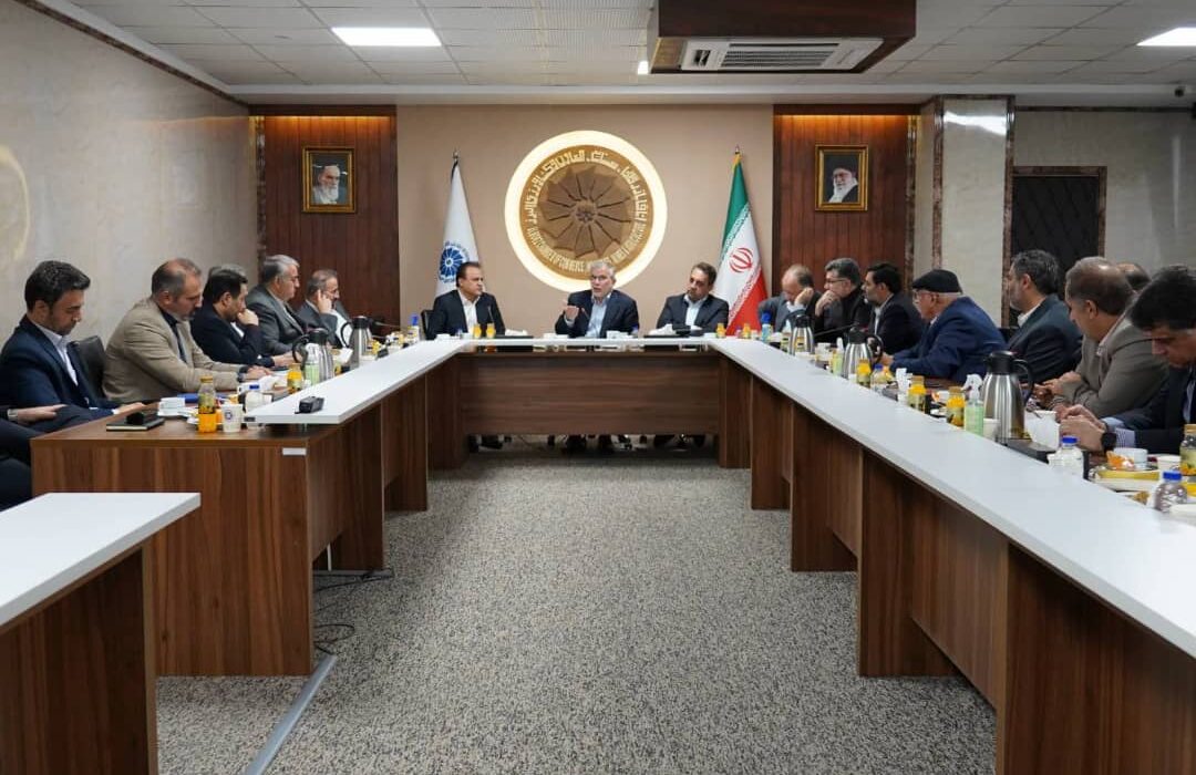 نخستین جلسه ستاد سرمایهگذاری برای تولید البرز با محوریت مردمیسازی اقتصاد برگزار شد