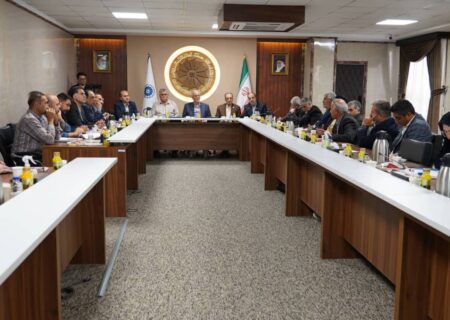با حذف ناگهانی نیروی کار اتباع، تولید کشاورزی دچار وقفه می‌شود
