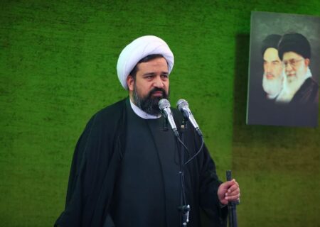 امام جمعه چهارباغ: دست برنده‌ی مذاکرات پیش‌رو، در اختیار کشور ما است