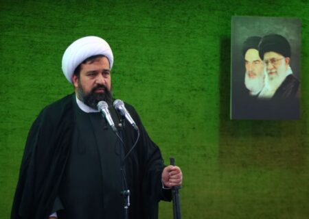 آمریکا هر جای دنیا منفعتی داشته باشد آن را استثمار می کند