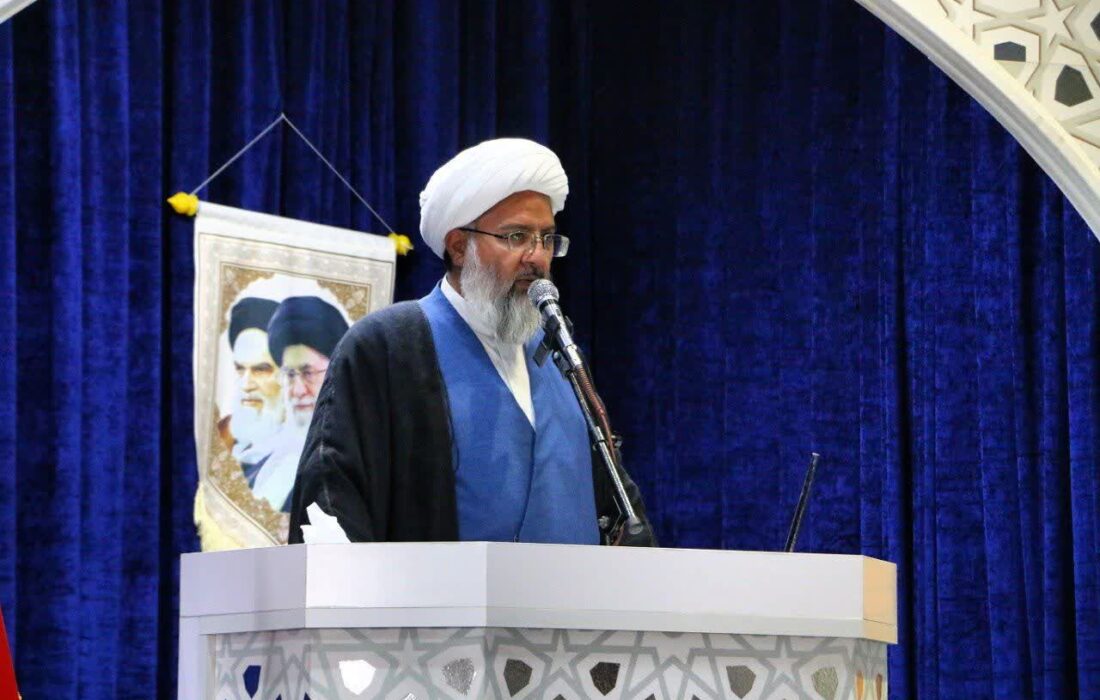 امام جمعه ماهدشت: هویت دینی دختران، محور مقاومت فرهنگی است