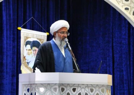 امام جمعه ماهدشت: هویت دینی دختران، محور مقاومت فرهنگی است