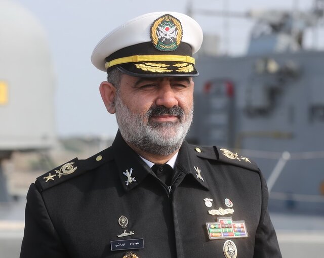 امیر ایرانی: نیروی دریایی ارتش ماموریت های بزرگی در دستور کار دارد