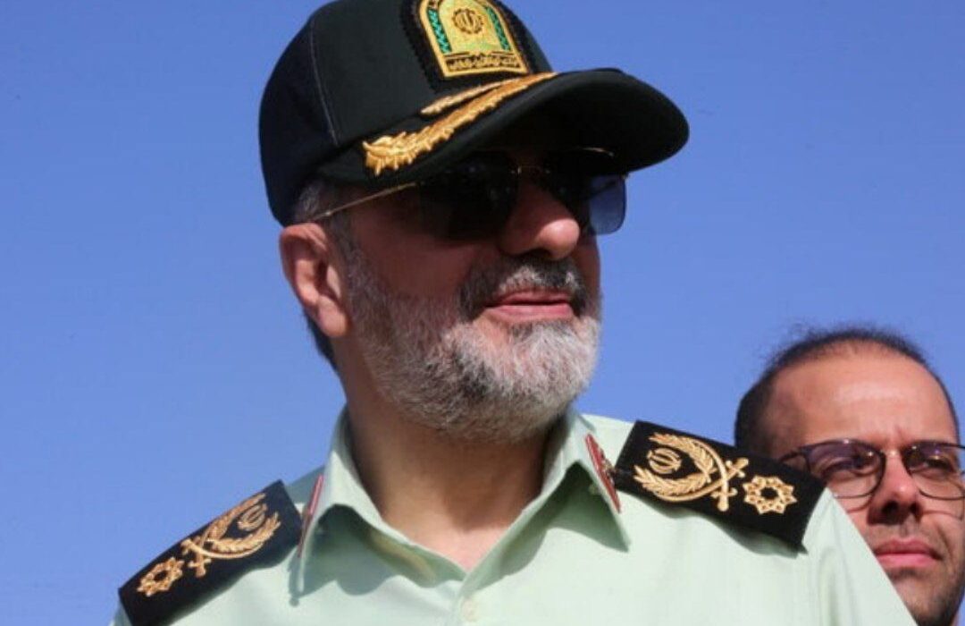 قاطعانه با اخلالگران اقتصادی و شوتیها برخورد میکنیم