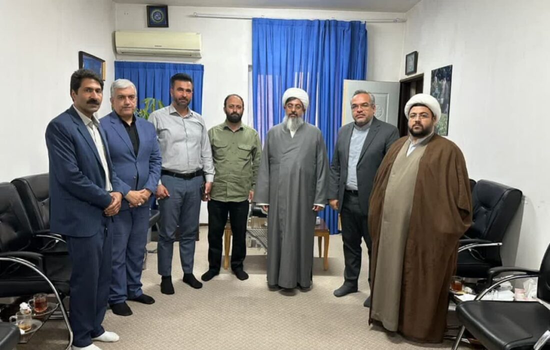 دیدار دست اندرکاران برگزاری دومین جشنواره فرهنگی هنری چشمه با امام جمعه محترم شهرستان ساوجبلاغ