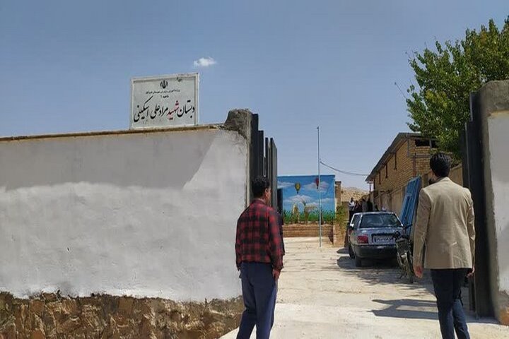 تلاش سازمان نوسازی مدارس برای مشارکت مردم در امر مدرسه سازی