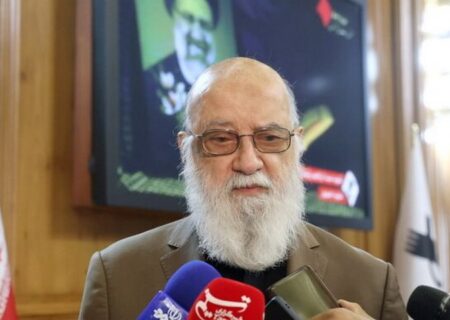 مجوز تاکسی‌های اینترنتی هر شهر باید به عهده شورای شهر باشد